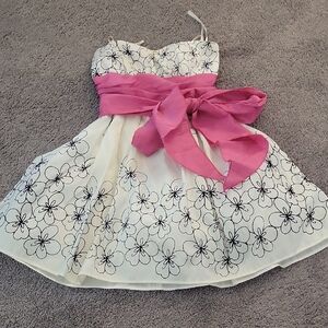 B Darlin White Sleeveless Sweetheart Fit and Flare Dress